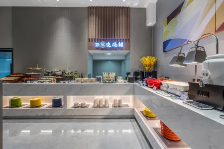 Homeinn Selected Hotel ( Railway Station) Отели рядом со станцией Tongliao Railway Station