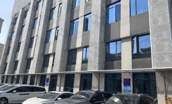 Shanghai Qialin Hotel (Sixth People's Hospital)
