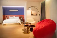 Central Hotel (Lianjiang No.3 Middle School)