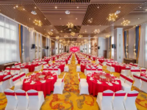 黄石大冶長紅ホテル（大冶北駅） 大冶のホテル