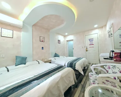 Daily Hotel Hotels near Cuihua Mountain
