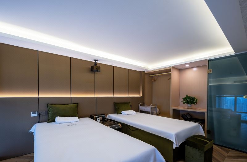 Chongqing Ashan River View Hotel (Jiefangbei Raffles Square Branch)