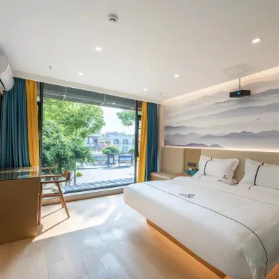 Liqing Intelligent Homestay Hotels near Wenjiang