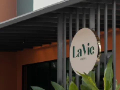 La Vie Hotel Juru Hotels near masjid jamek batu kawan
