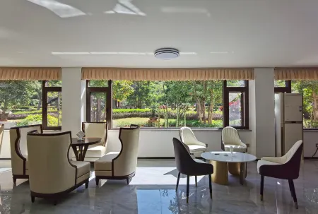 Sandiequan Resort Health Care Center (Chimelong Tourist Resort) Отели рядом с достопримечательностью «Hengqin Port»