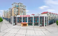 Vienna Hotel (RT-Mart) Hotels in Dingyuan