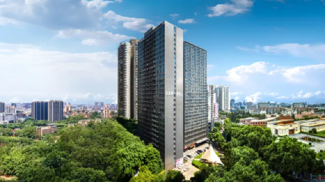 Beisite Hotel (Chongqing Huangnibang Station)