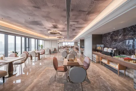 Mercure Linfenxi Railway Station Отели в г. Линьфэнь