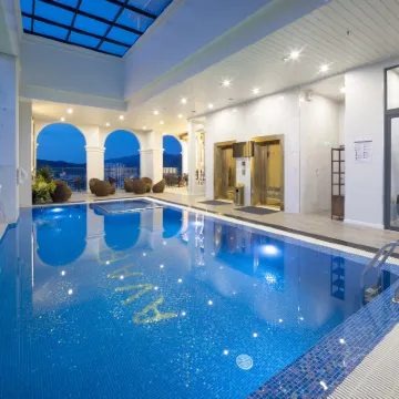 Avari Hotel Hotels near Museum of Oceanography