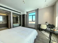 HuoErGuosiYujian International Hotel
