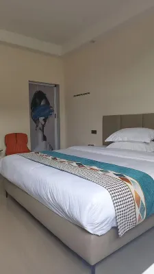 Lipu Jiayuan Hotel