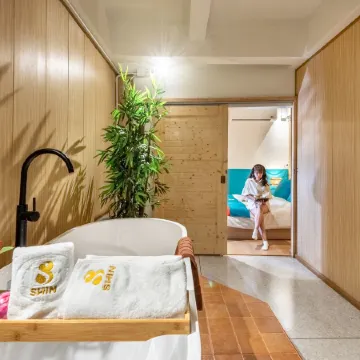Shin Hotel Chinatown Отели рядом с достопримечательностью «Ват-Сакет»