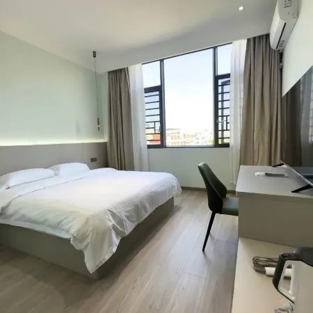 Bingeing hotel