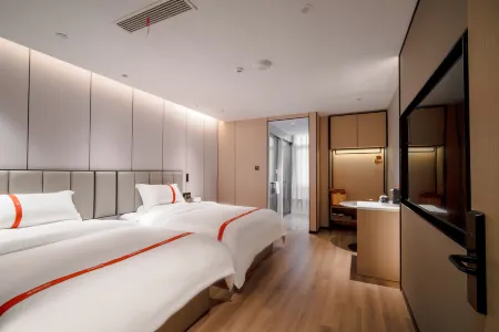 GreenTree Eastern Hotel (Quzhou Airport & High-speed Railway Station Branch) Отели рядом с достопримечательностью «Ancestral Temple of the Southern Confucius Clan»