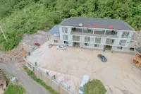 Hefeng Shanjian Renjia Homestay (Pingshan Gorge) - con vistas a la montaña