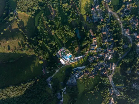 Jingye · La Vie Wentang Meisu (Anji Yaoguaishan Yaoguai Coffee Shop) Отели рядом с достопримечательностью «CPC Anji County Committee Party School»