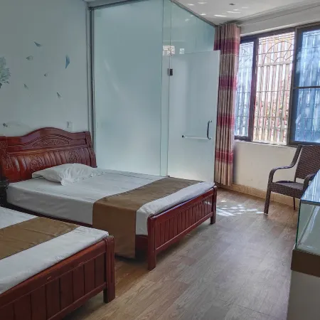 Longmen Hotel