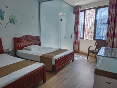 Longmen Hotel