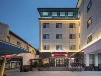 Yueluoji Hotel Hotels in Jingyang