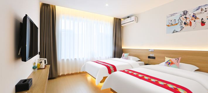 Yanji Qinglan Folk Smart Hotel (Yanji Yanbian University Water Market) Hotels in Yanji