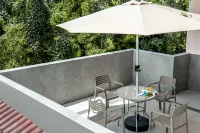 Tengchong Juxian Resort