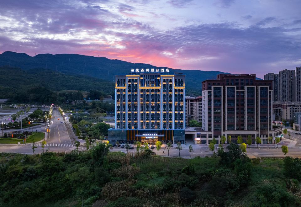 hotel overview picture