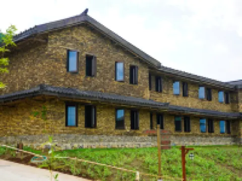 Jingshan Farm Century-old House Hotel Hotels in Jingshan