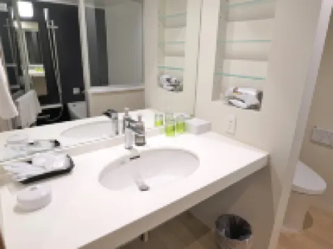 โรงแรม ซีบรีซ คอรัล โรงแรมในมิยะโกะจิมะ