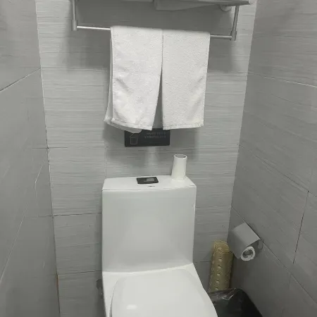 Space Box (Beijing Guomao CBD Jintai Lu Subway Station Branch)
