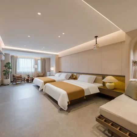 Yun · Jizhu Designer Homestay (Datong South Station Fangte Happy World Store)
