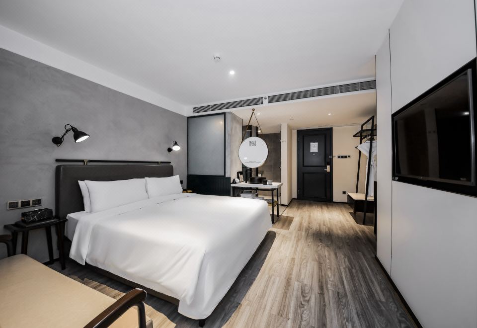 이노고 호텔의 깨끗하고 정돈된 객실 사진