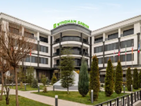 Wyndham Garden Tashkent Hoteles cerca del Aeropuerto Internacional de Taskent