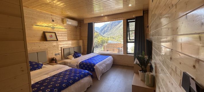 Namu Zangjiale Hotels in Li County