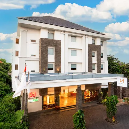 Swiss-Belexpress Kuta Legian Hotels in Bali