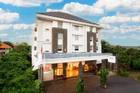 Swiss-Belexpress Kuta Legian Hotel dekat Poppies Lane 1