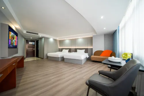 Homeinn Ripple Hotel (Quanzhou Anxi County Government) - parking