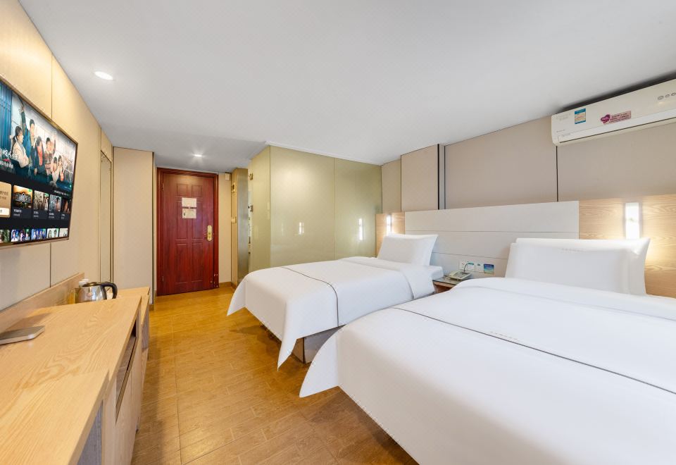 선전 지하철역 인근 풍경