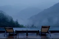 Trip.com Group Country Retreats (Mount Emei Yixi-Qingyin Joint Resort) - Family