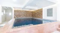 RedDoorz Plus near Tambo Paranaque