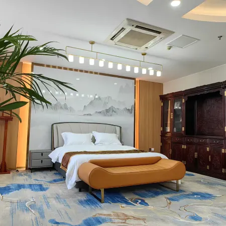 Xingtang Xinghua Business Hotel