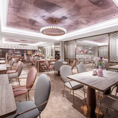 Mercure Chengdu Chunxi Road Tianfu Square Отели рядом с достопримечательностью «Площадь Тиянфу»