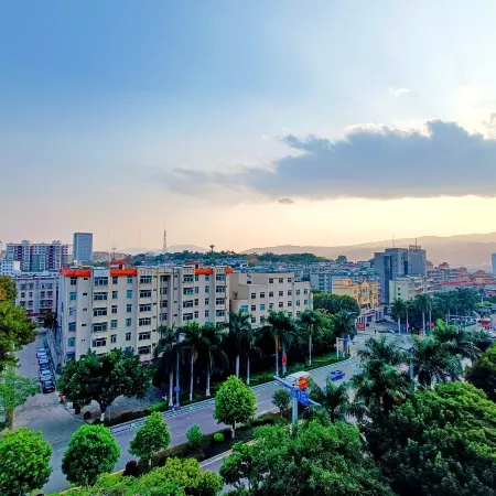 Q+ Kaiyuan Home Boutique Hotel