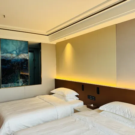 Tonghai yongqing hotel