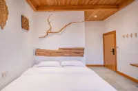 Stay · 1980 Sea View Holiday Resort Hotel (Drip Water Danping Shiluokou Beach Store) - Inns