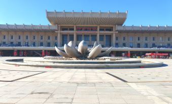 Vienna International Hotel Jinan West Railway Station East Square)