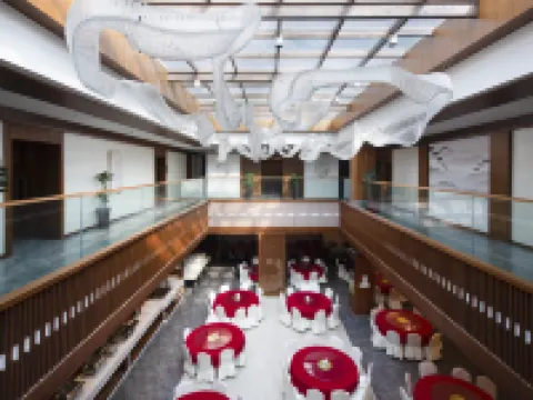Songpan 56 Rooms Hotel Hotels in Songpan