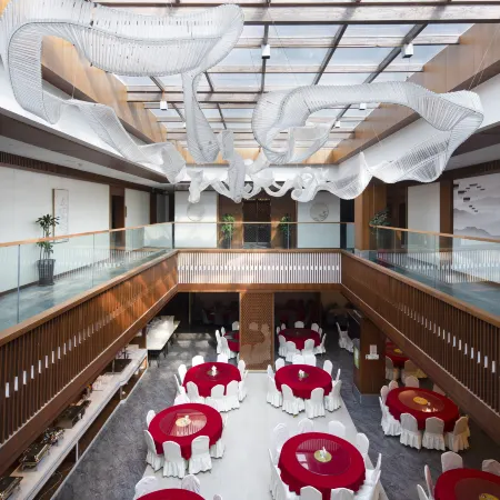 Songpan 56 Rooms Hotel