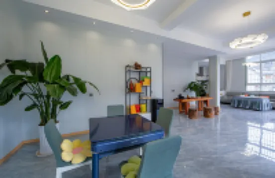 Hujun Lelin Homestay (Border Town Tea Cave Scenic Area Branch)