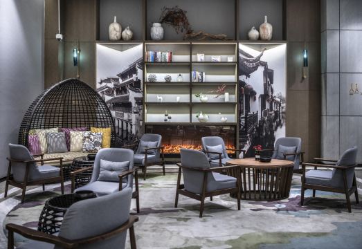 5. 미후드 레스티 ..