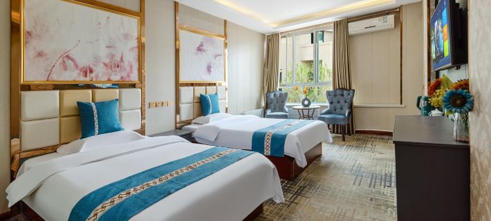 Yasheng Hotel Nakagawa Airport Branch Hotele w: Powiat Gaolan